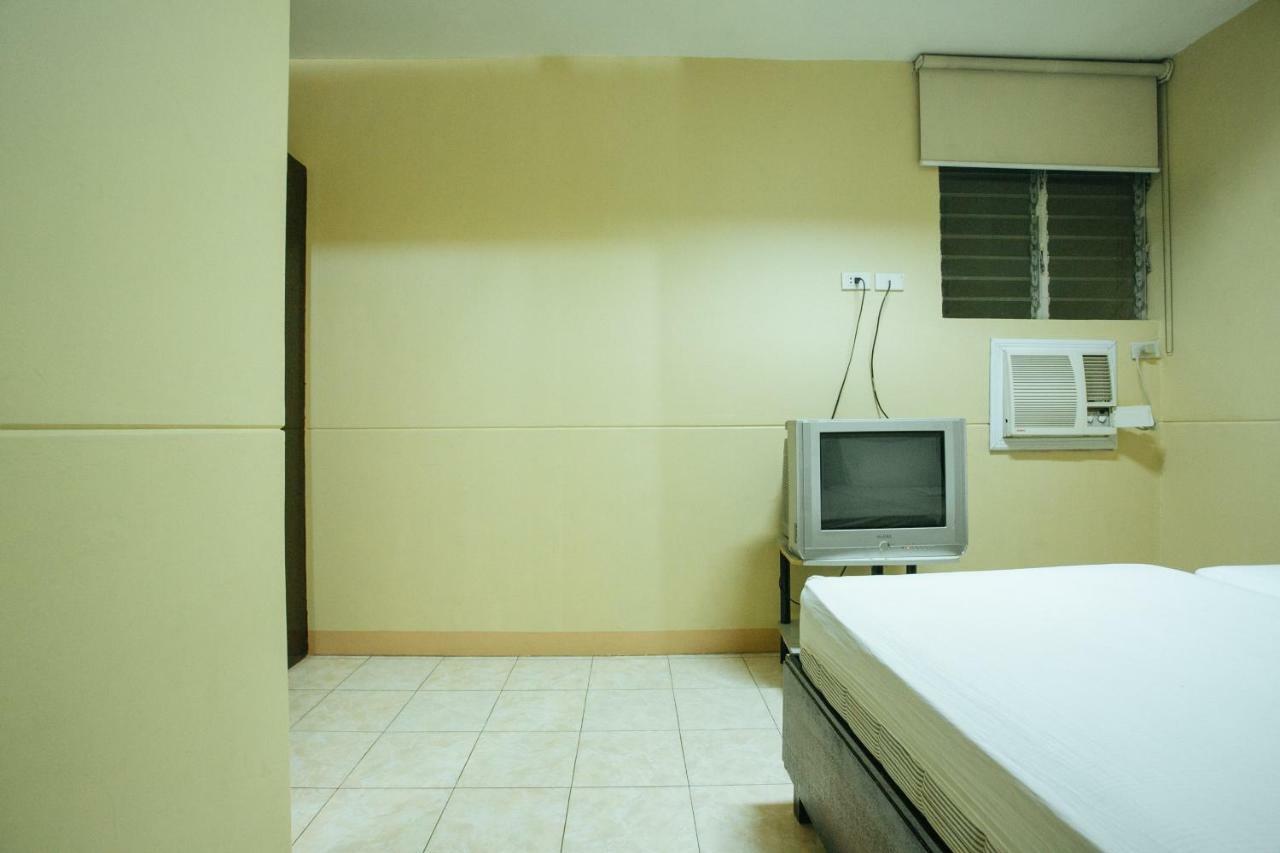Gv Hotel - Talisay City Exteriör bild